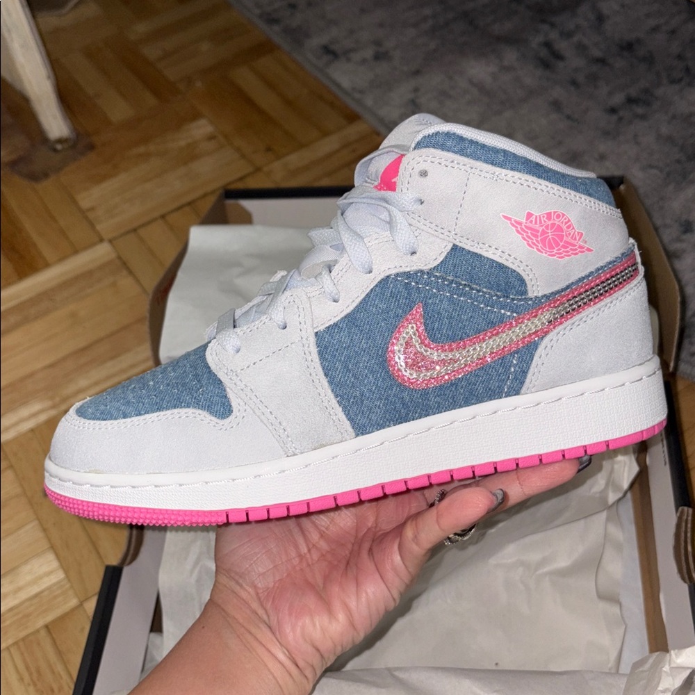 Air Jordan 1 mid